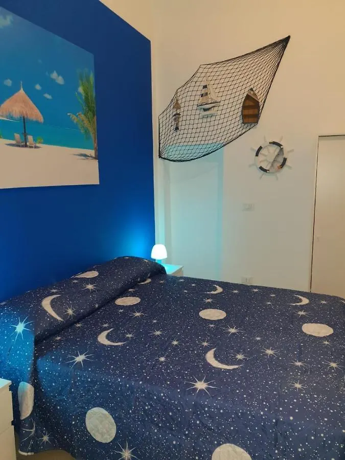 Casa Vacanza L'Antico Moderno Terrasini 0*,
